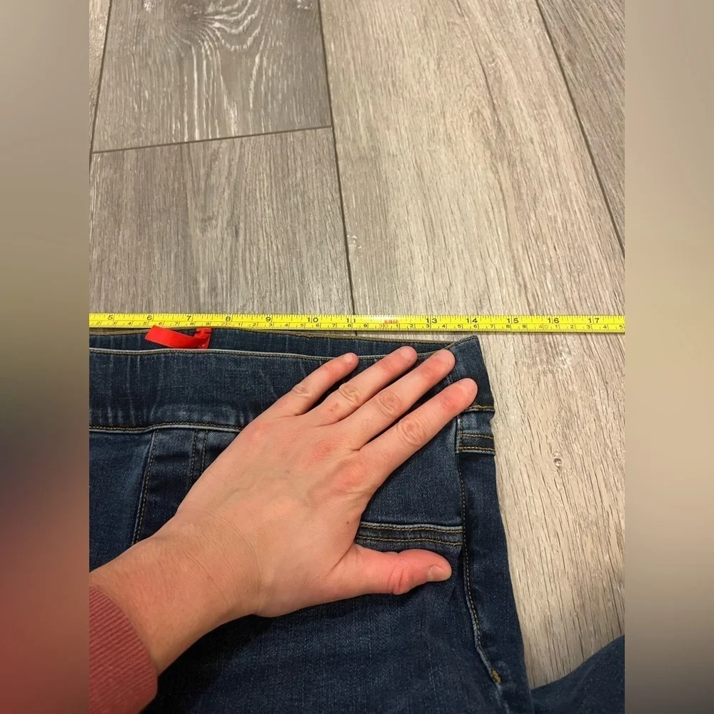 SPANX Distressed Ankle Skinny Jeans Size Medium